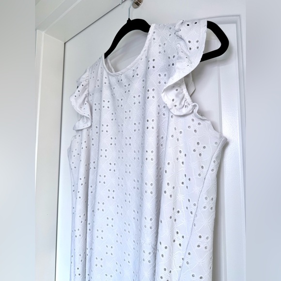 Torrid White Eyelet Soft Girl Summer Ruffle Sleeve top Plus size 0 - Picture 3 of 6